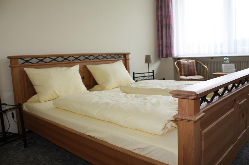 Hotel Am Siebenpfennigsknapp ลูเนน ห้อง รูปภาพ