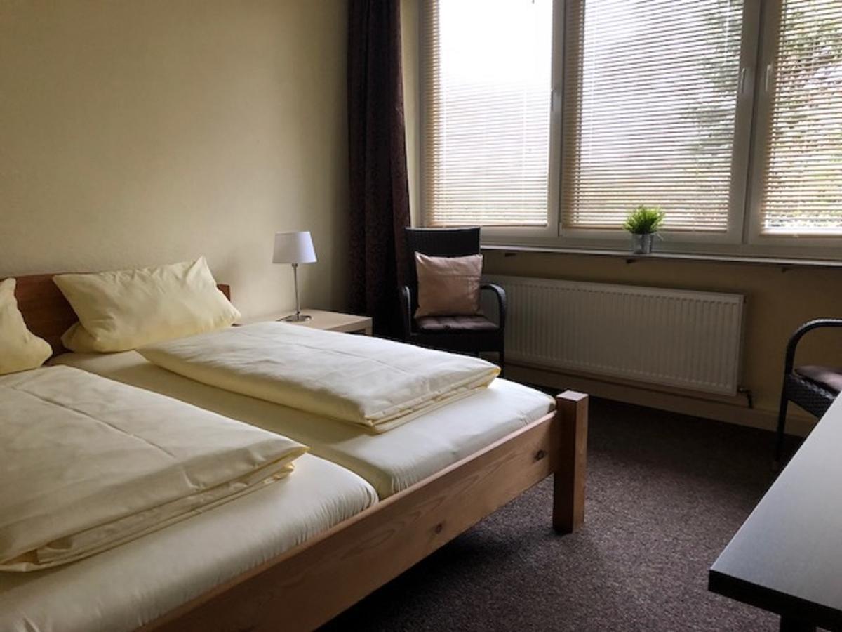 Hotel Am Siebenpfennigsknapp ลูเนน ภายนอก รูปภาพ